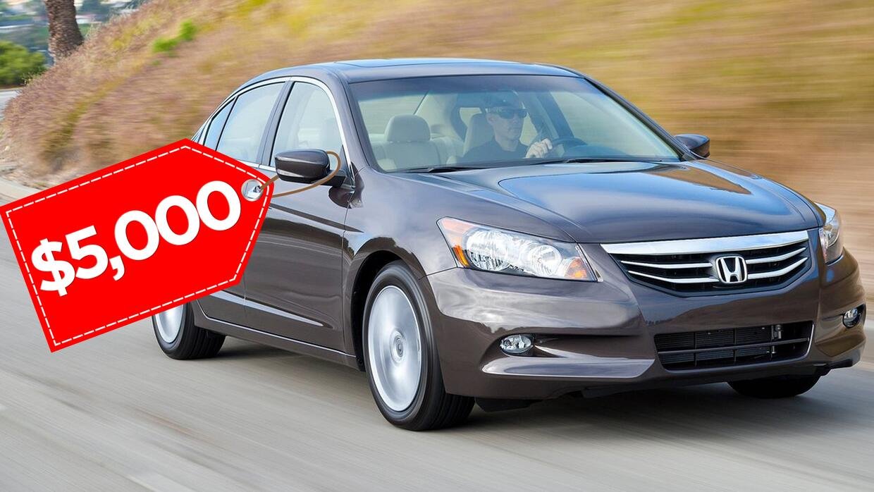 automovil usado en excelente estado