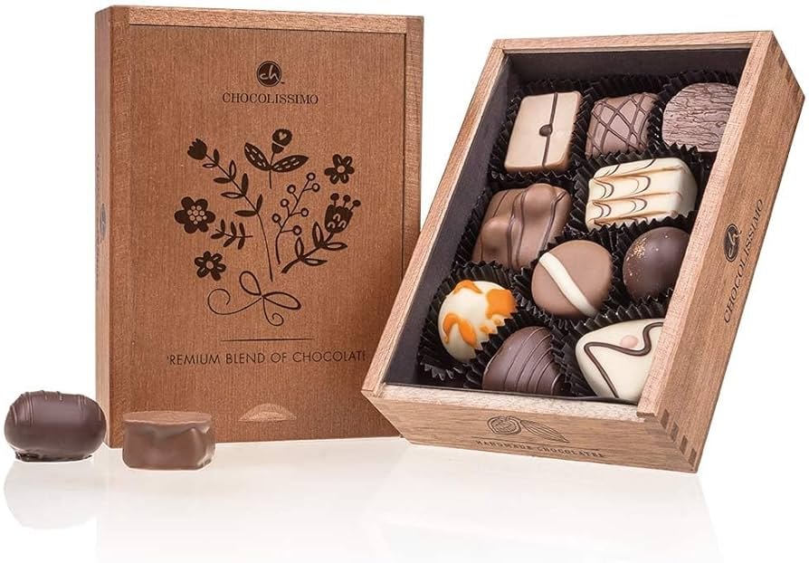 bombones de chocolate en caja elegante