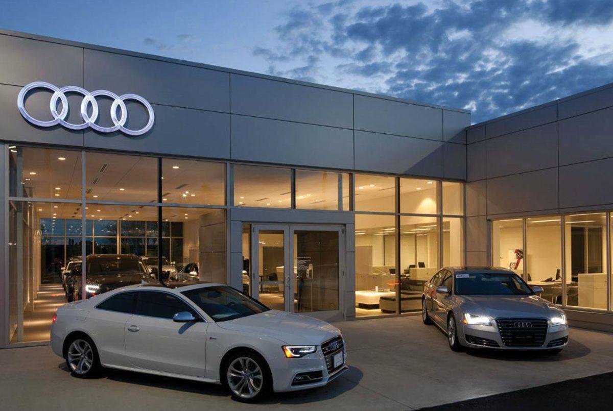 concesionario de autos de lujo audi