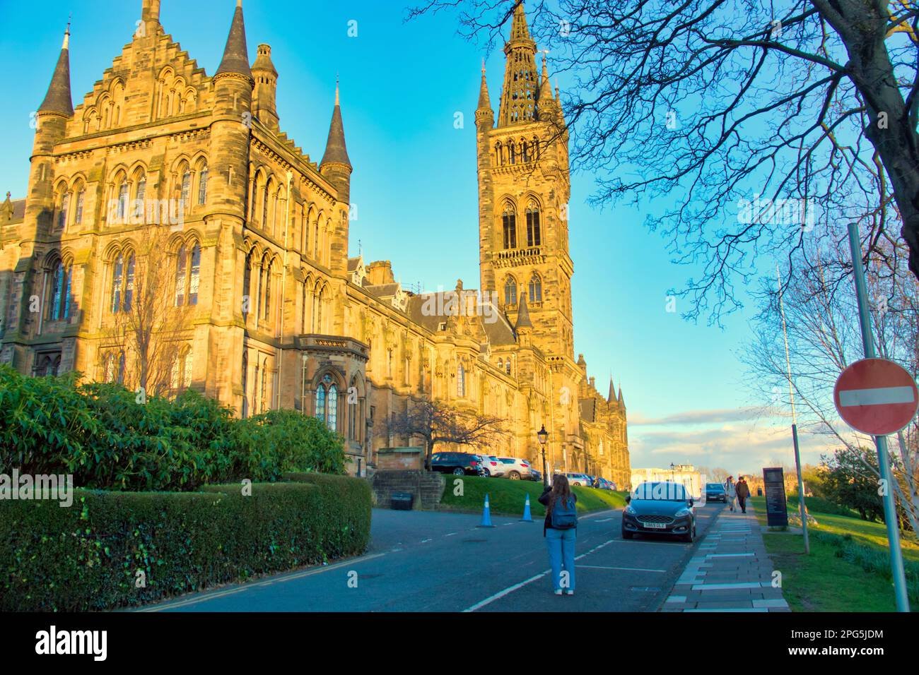 edificio iconico de la universidad de glasgow