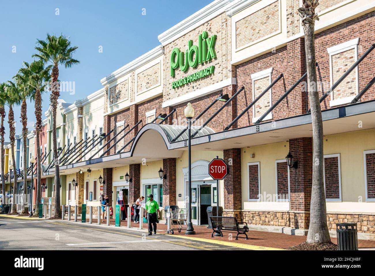 fachada de la tienda bealls florida en port st lucie