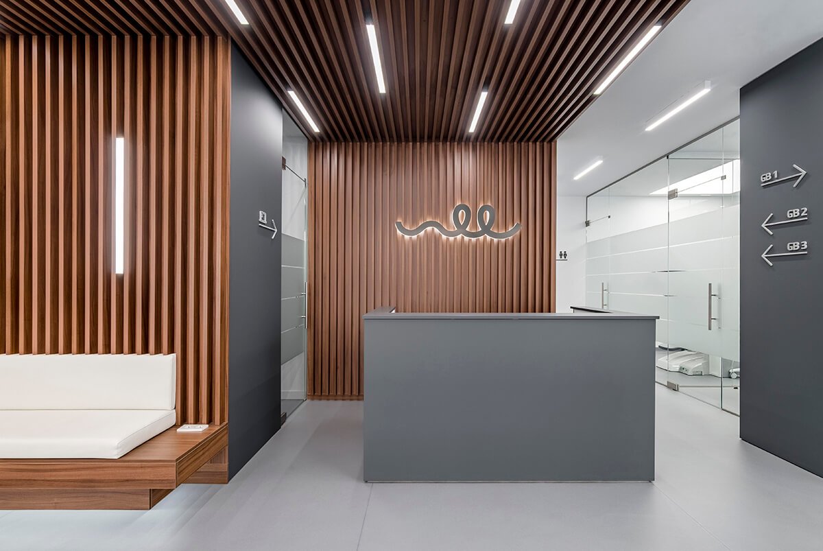 fotografia de un consultorio dental moderno