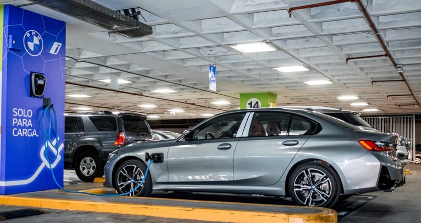 lujo y exclusividad en concesionario bmw