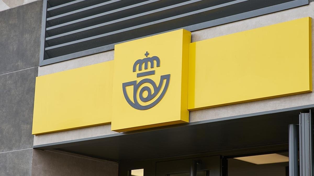 oficina de correos en un vecindario