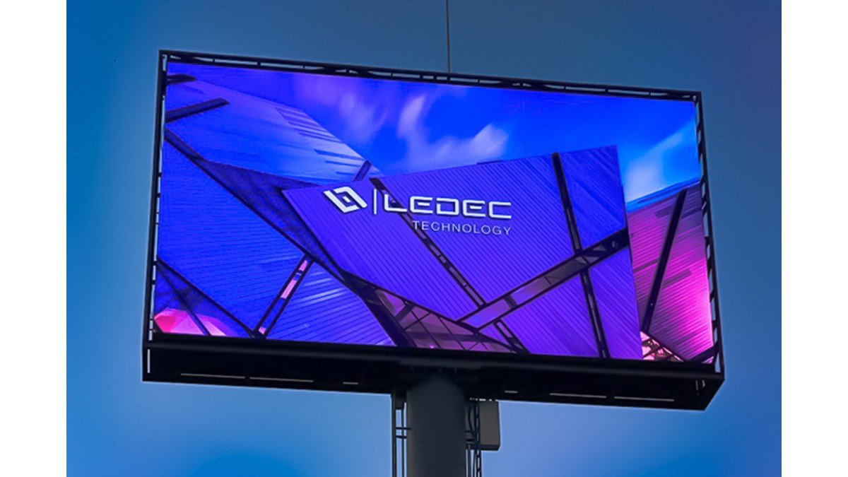 pantalla de television con contenido publicitario