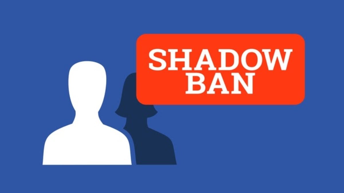 persona usando herramienta para verificar shadow ban