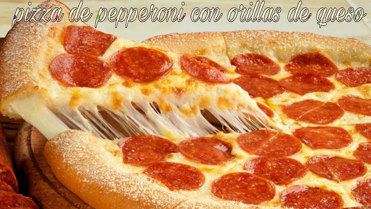 pizza de pepperoni con extra queso derretido