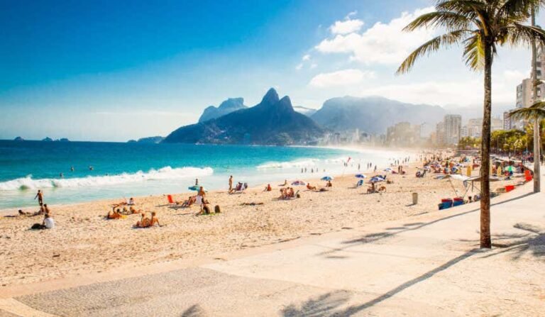 Sol de Janeiro PR Email: Contact Information and Tips