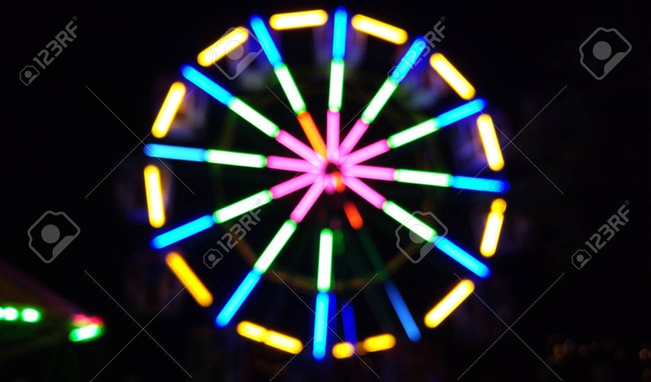 rueda de la fortuna brillante y colorida