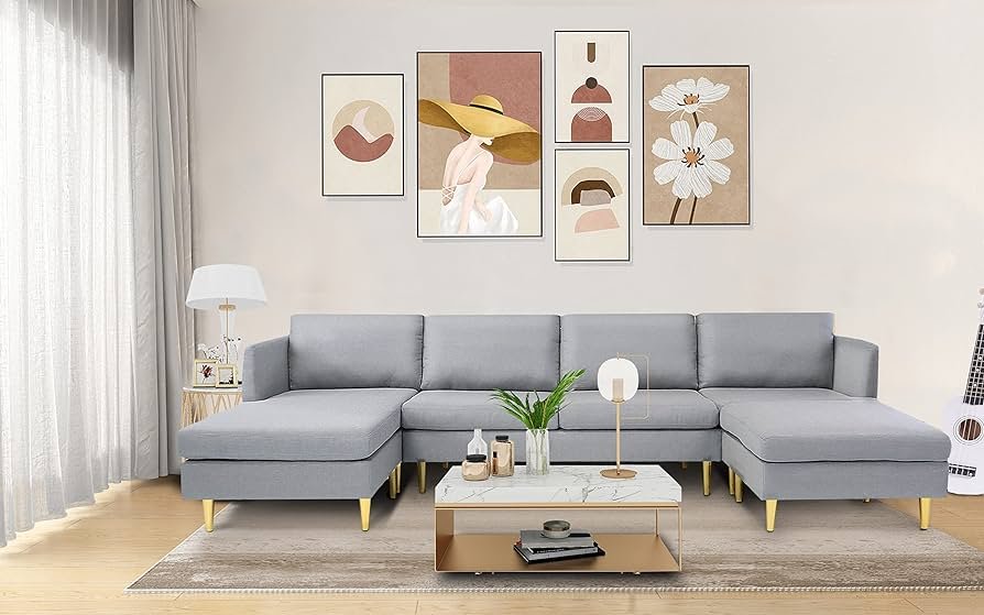 sofa seccional moderno en una sala elegante