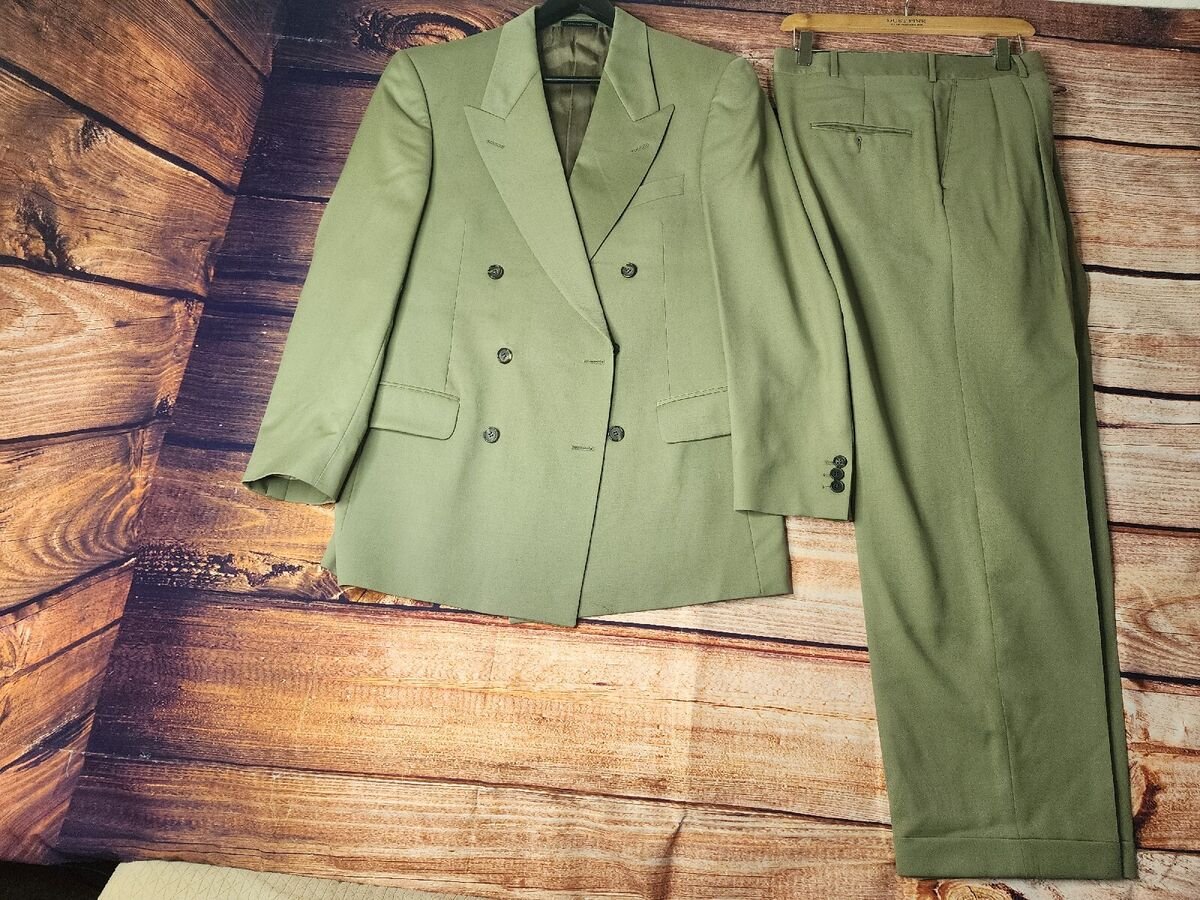 traje de yves saint laurent para hombre