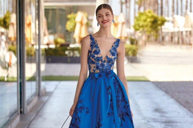 Sherri Hill Light Blue Prom Dress: Elegant and Stunning