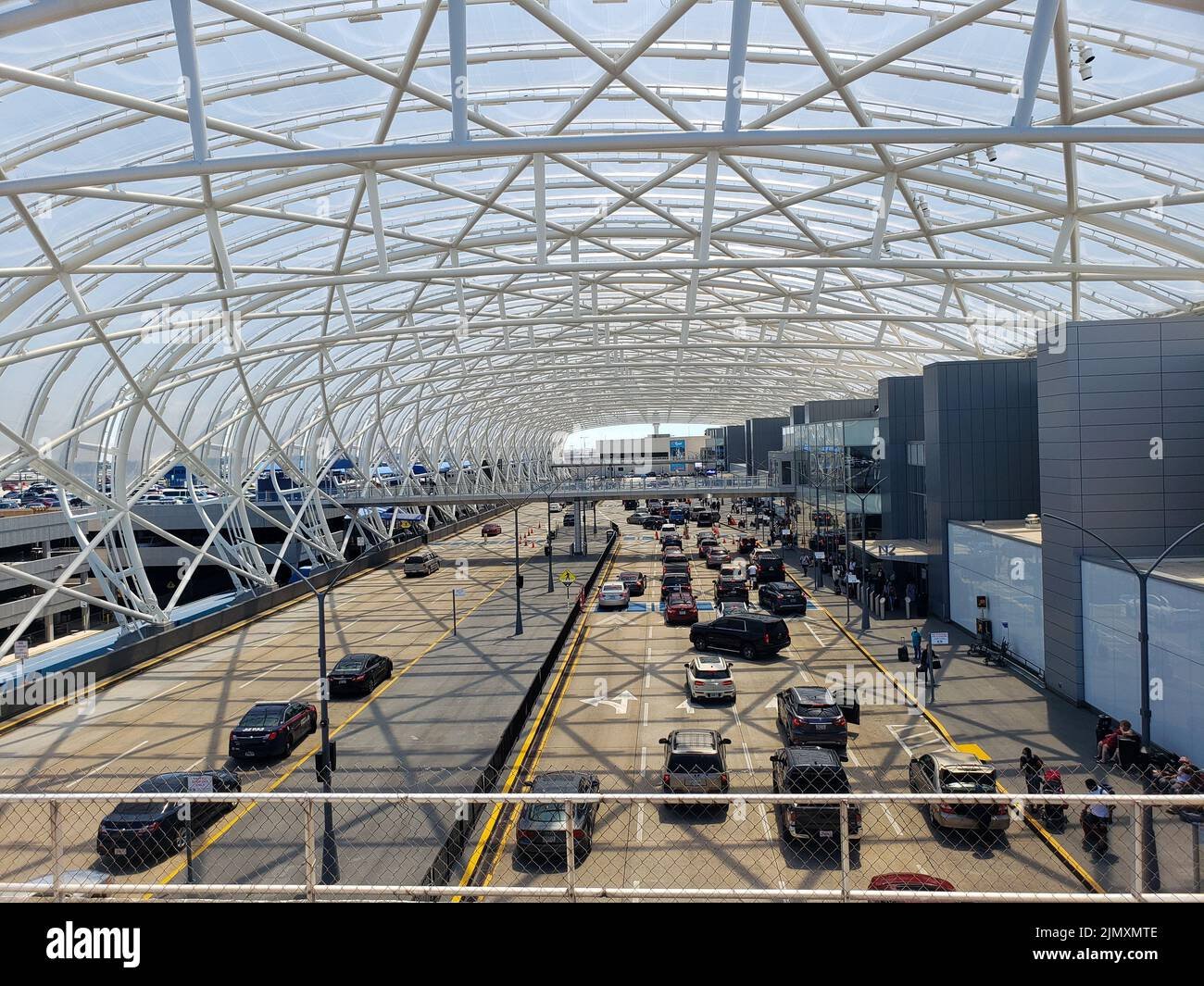 vista aerea del aeropuerto y zona de recogida
